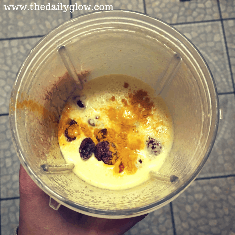 Turmeric and Vitamin C smoothie | The Daily Glow